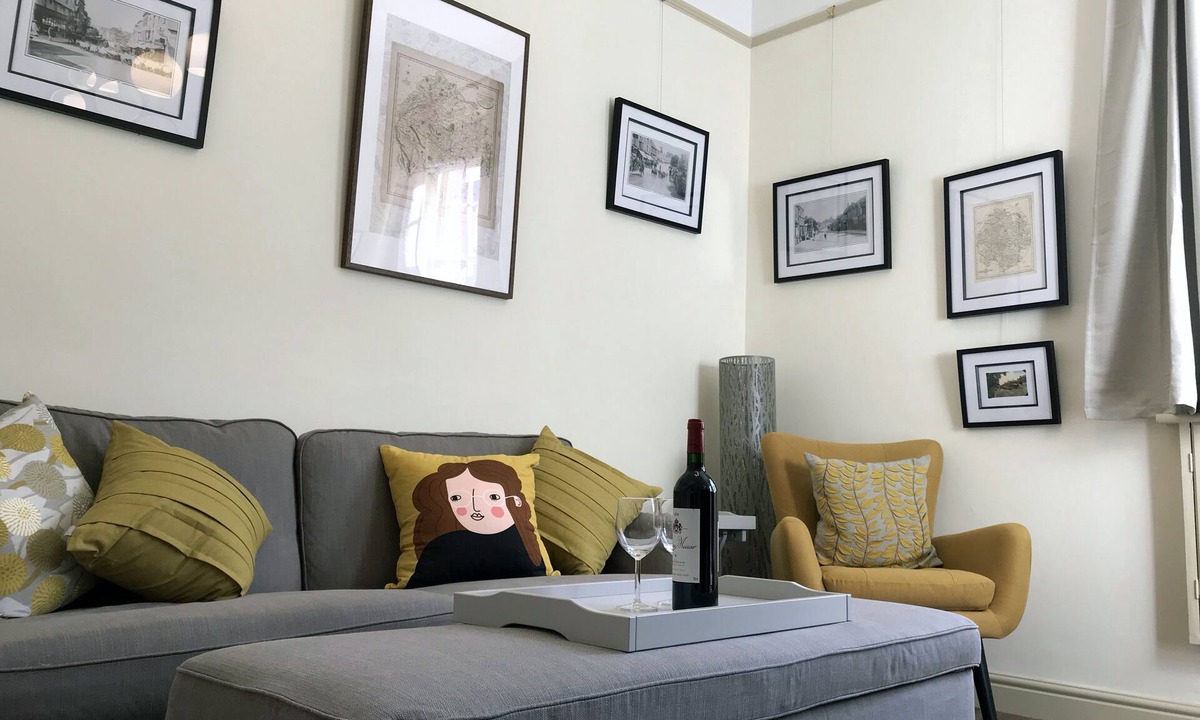 Moreton House | Grade 2 Townhouse, Ledbury