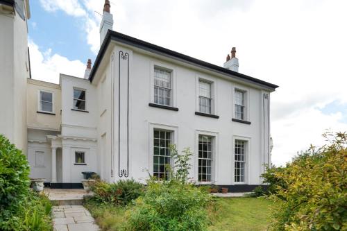 Exeter House | Grade II Listed House in Central Exeter