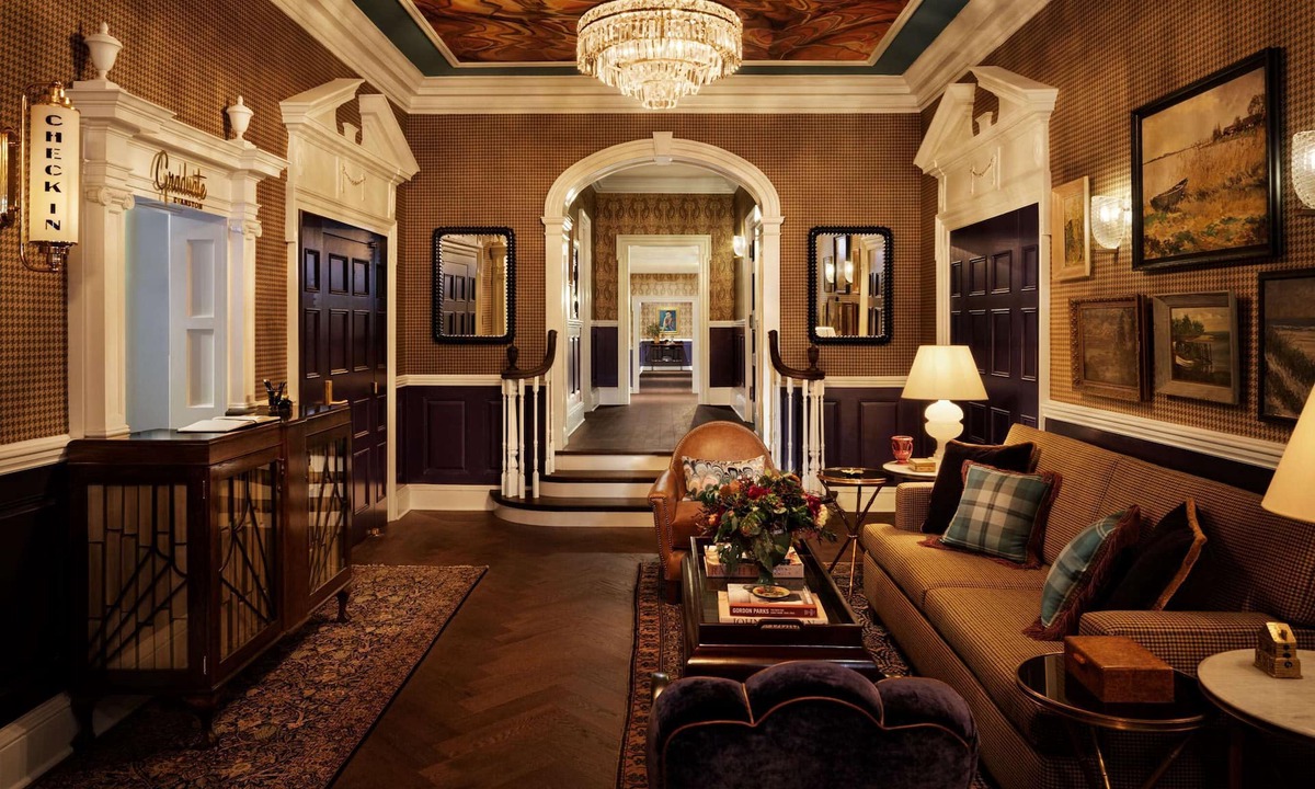 Evanston Hotel | Graduate by Hilton Evanston