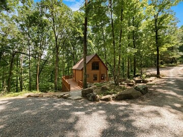 Trenton Cabin | Grady's Hideaway in Trenton