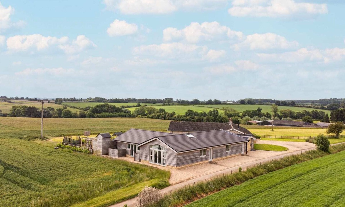 Grafton Regis House | Grafton Fields near Silverstone