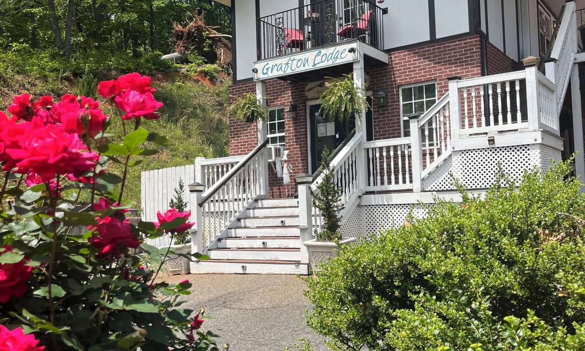 Lake Lure Cabin | Grafton Lodge