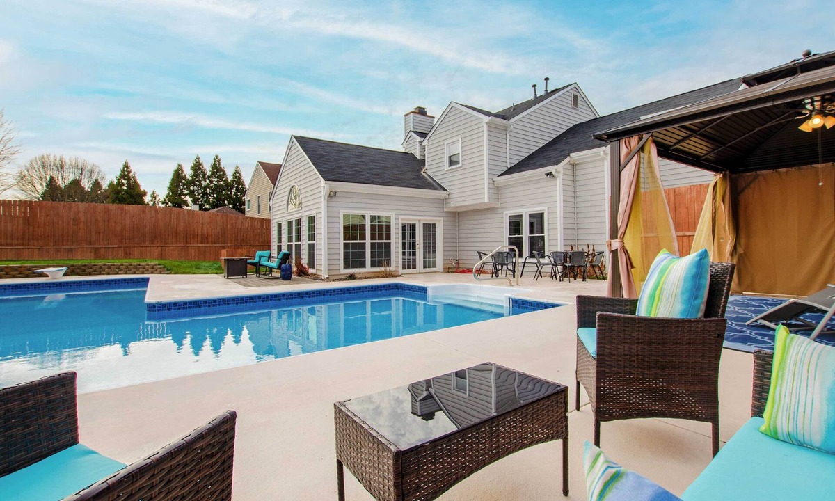 Graham House | Graham Home w/Private Pool & Ping-Pong Table!
