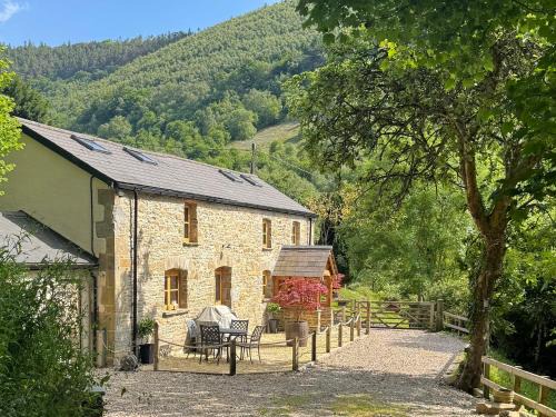 Cwmcarn House | Graig Cottage