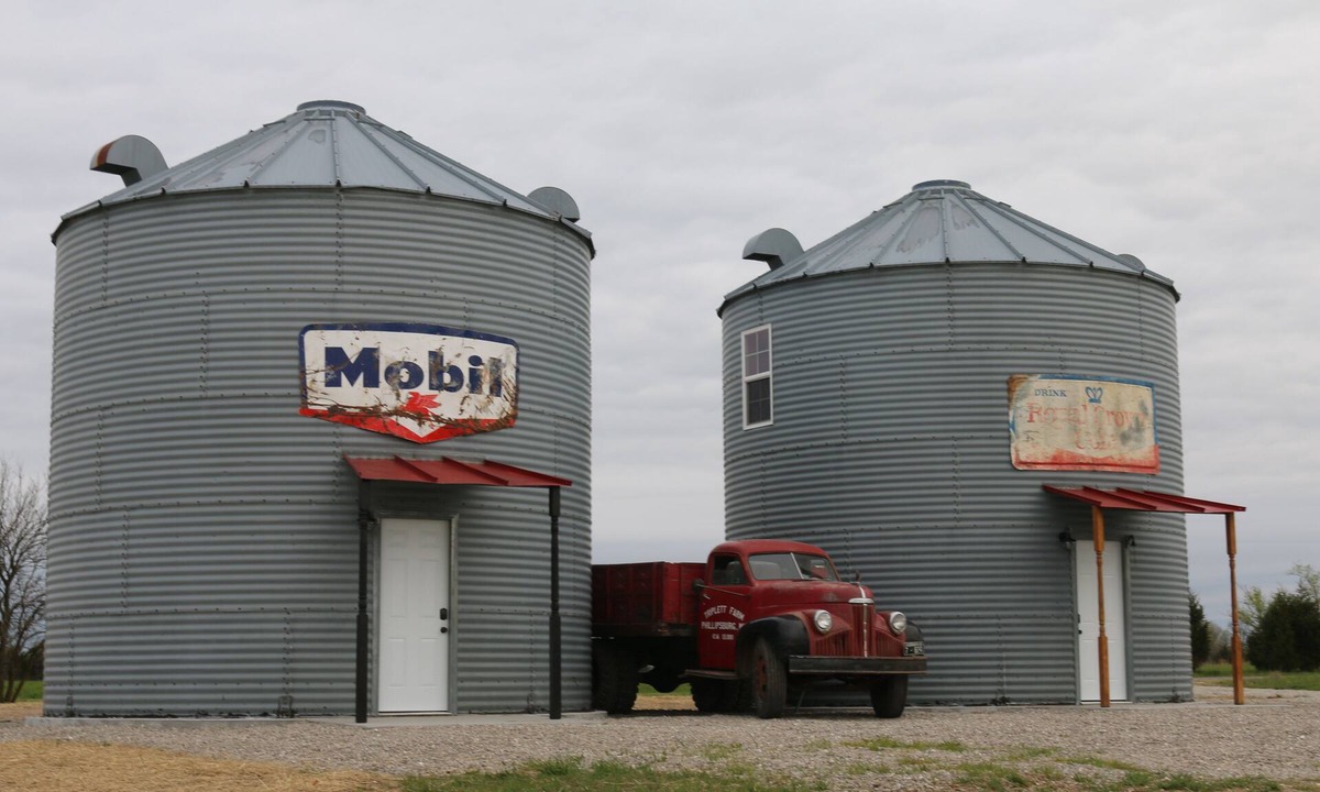 Elkland House | Grain Bin that has been converted into a unique overnight rental.