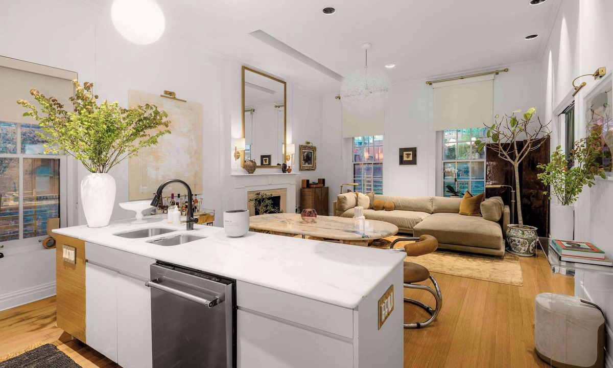 Gramercy Apartment | Gramercy PH | Full-Floor Keyed Elevator PH by Haus