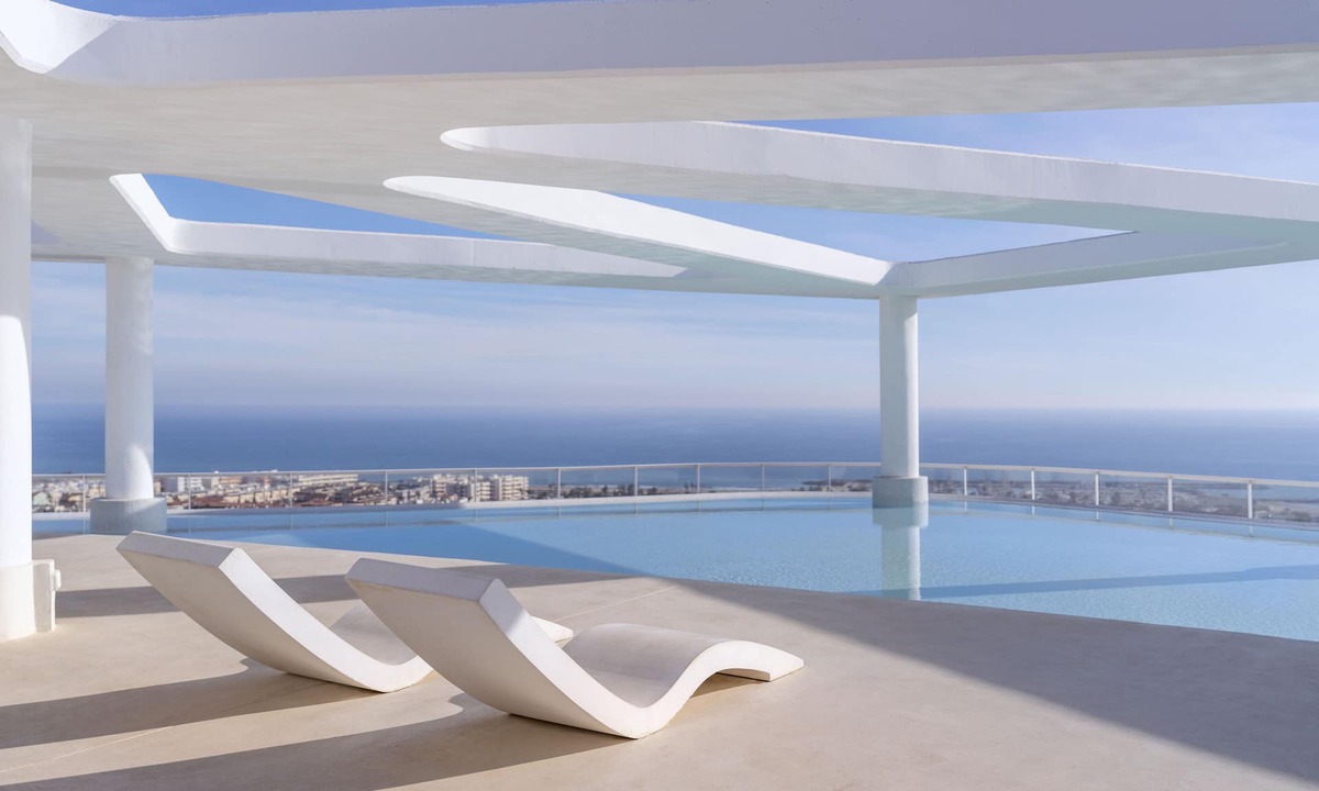 Canet de Berenguer Apartment | Gran Canet 2BR - Sea Views, Pools & Gym