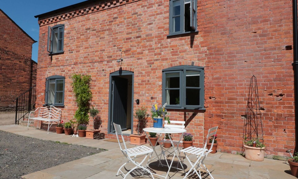 Madley Cottage | Granary 1