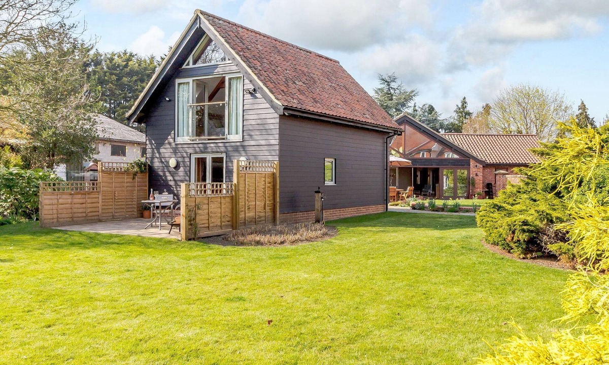 Banham Cottage | Granary Barn - UKC5405