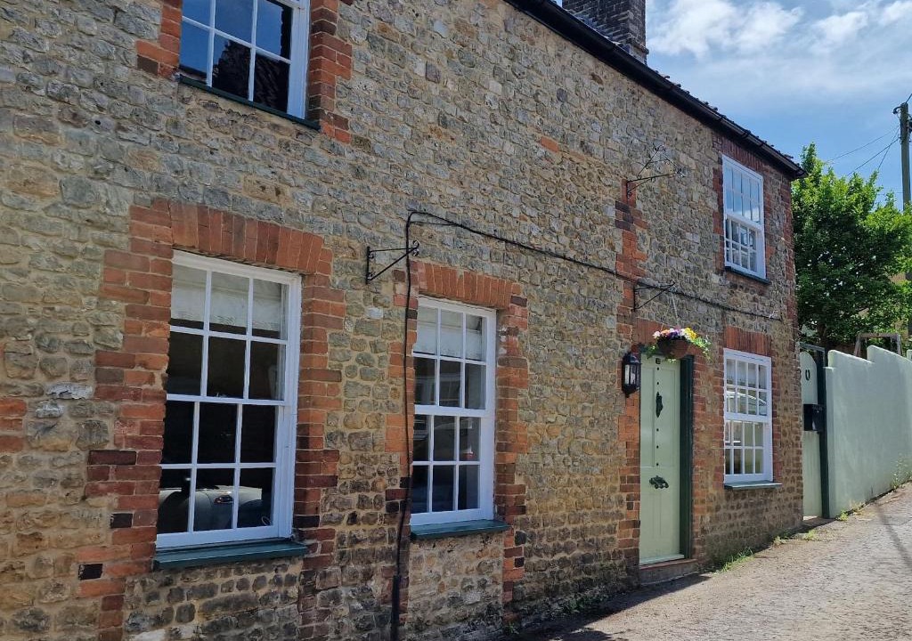 Warminster House | Granary Cottage