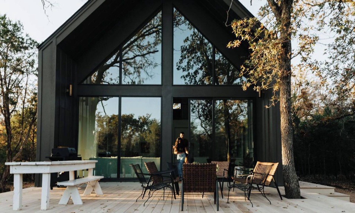 Granbury Cabin | Granbury Luxury Cabin/Sleeps 14/Brazos River/30 acres