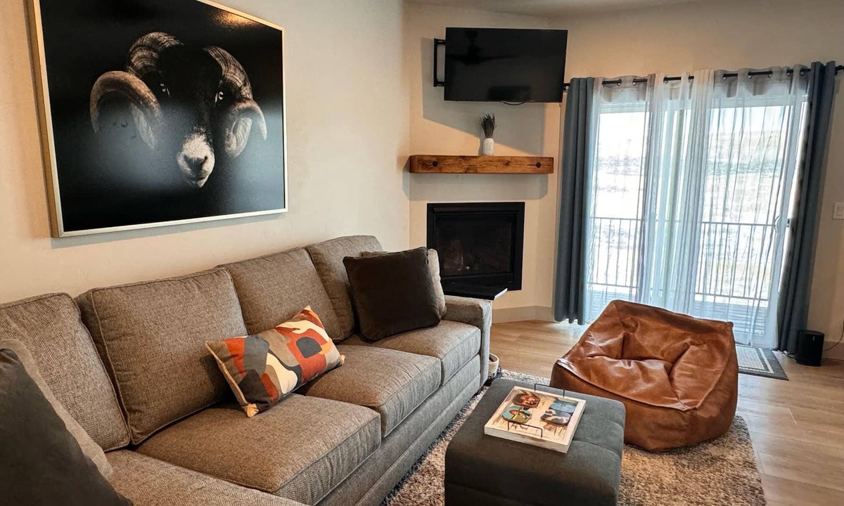 Grand Elk Ranch Apartment | Granby Lakeside 3BR | Near Golf Course