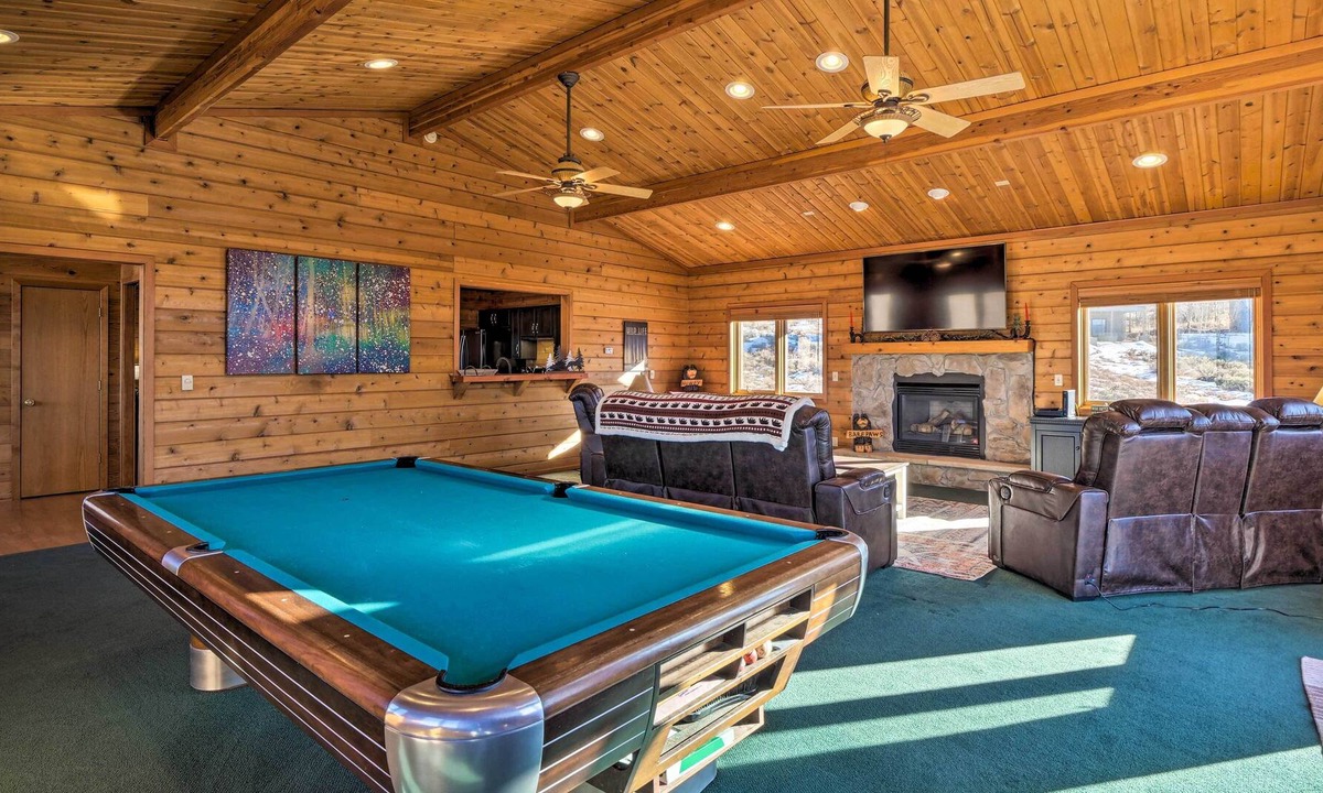 Innsbruck Val Moritz Cabin | Granby Retreat w/ Wraparound Deck & Mountain View!