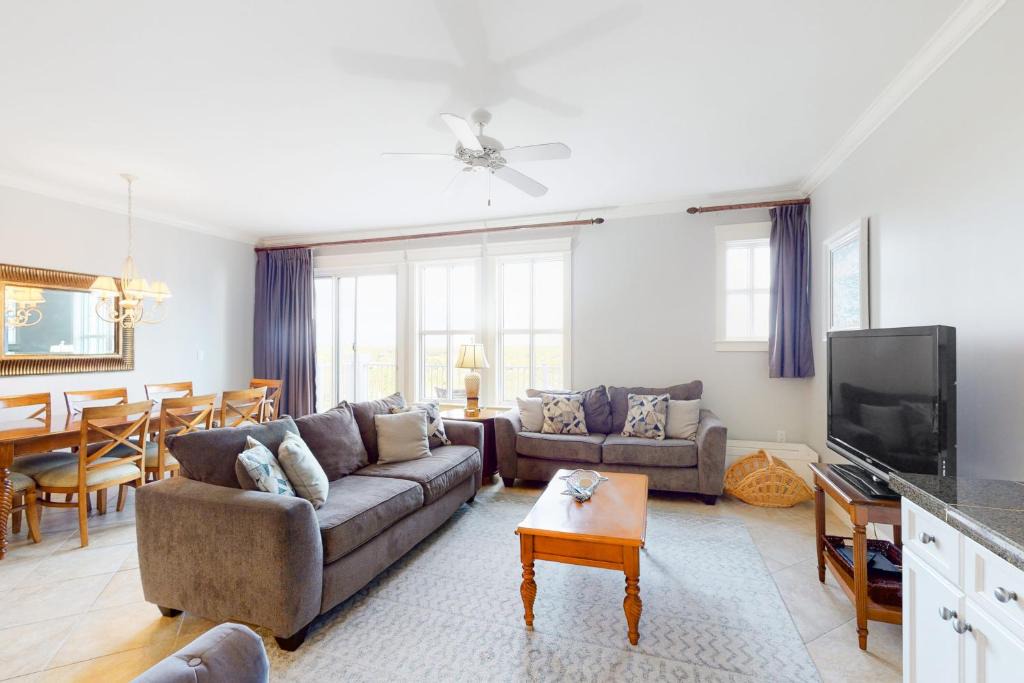 Baytowne Wharf Apartment | Grand 2801