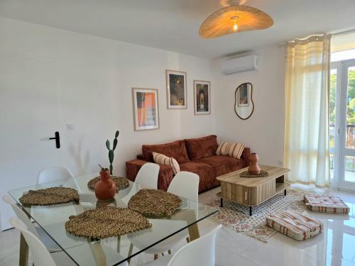 Moyen-Vernet Apartment | Grand 3 chambres - Bohème chic près du stade