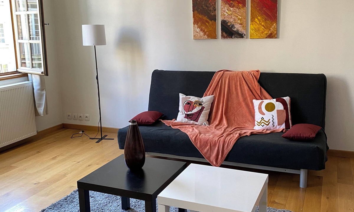 Lisieux Apartment | Grand 3P de Charme imm 18e Plein Centre Lisieux