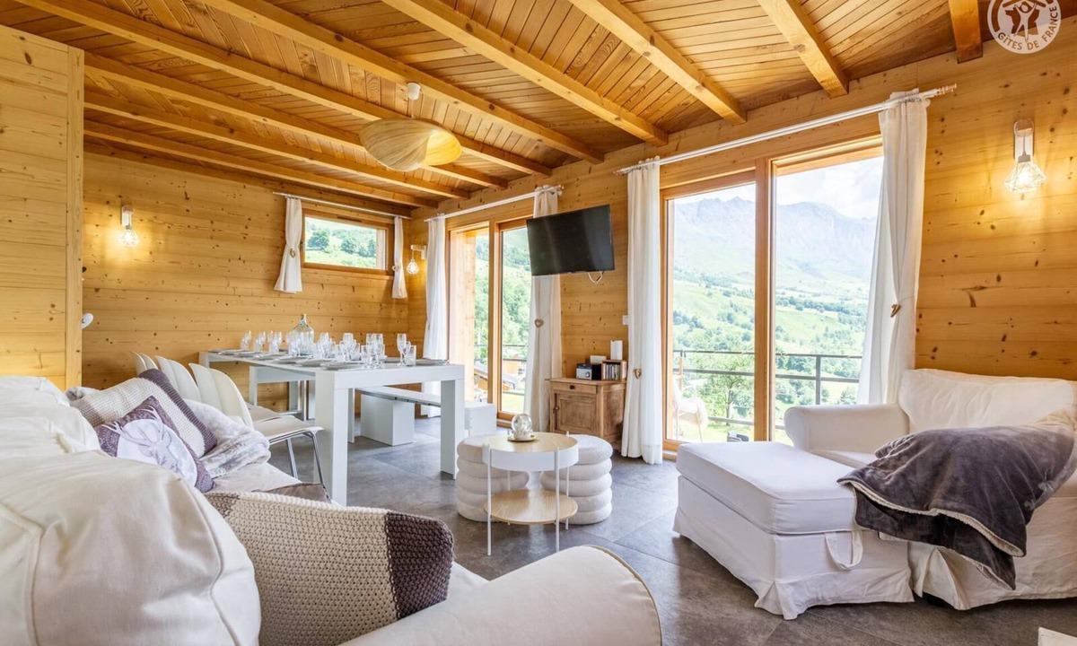 Albiez-Montrond House | GRAND AIGLE - ALBIEZ MONTROND