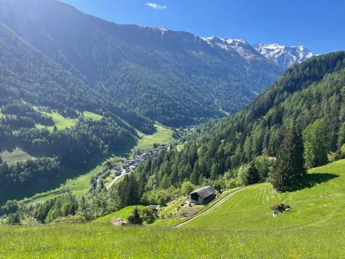 Orsieres Apartment | Grand Chalet du Mayen de Planraveire