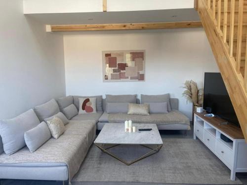 Argenteuil Apartment | Grand Duplex Argenté 3 chambres à 20min de Paris