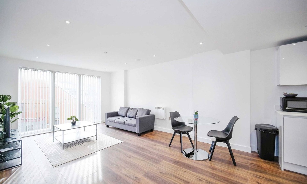 Bracknell Apartment | Grand Exchange Bracknell 1 bed with Parking