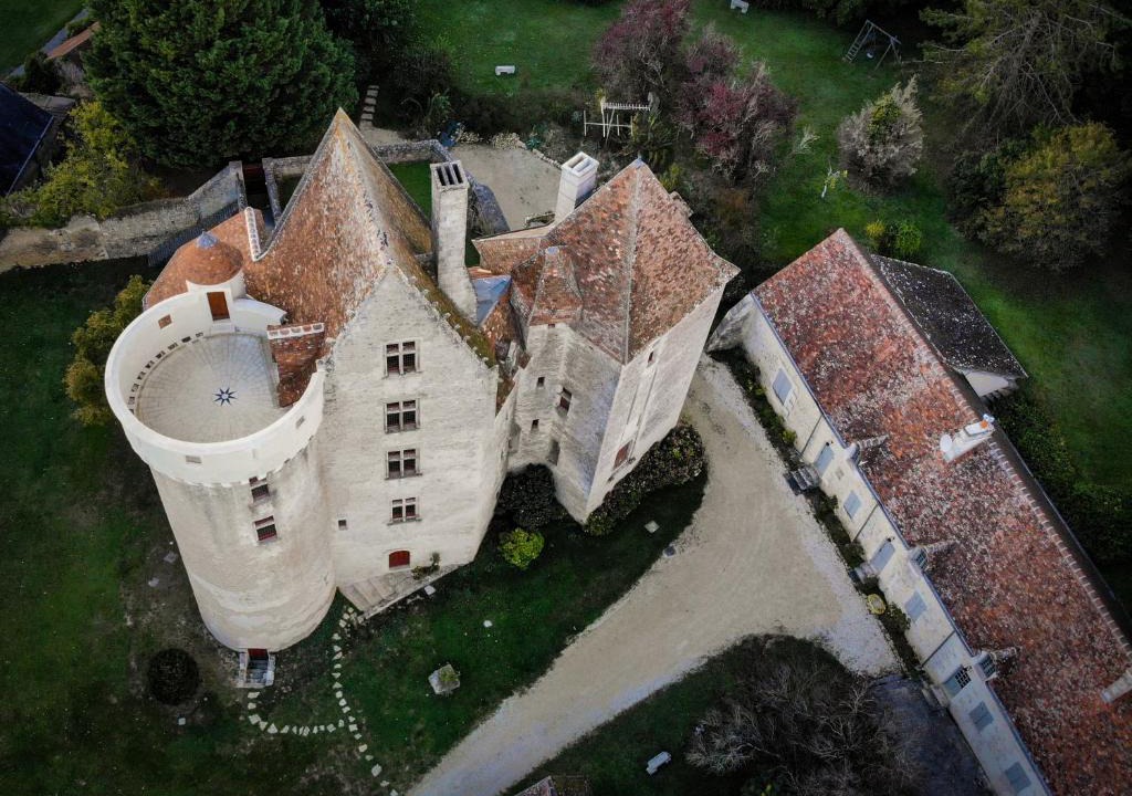 Betz-le-Chateau House | Grand gîte au château de Betz-le-Château