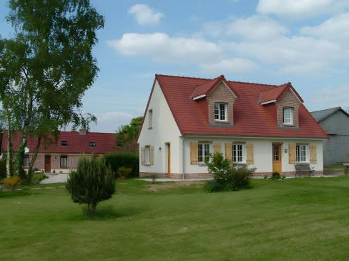 Saint-Pol-sur-Ternoise House | Grand Gîte Avec 2 Chambres