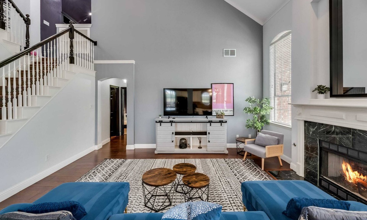 Northwest Carrollton House | Grand Gem for Large Groups: Pool, Cinema, Playroom