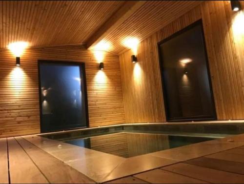 Bourdeaux House | Grand Gite Jacuzzi