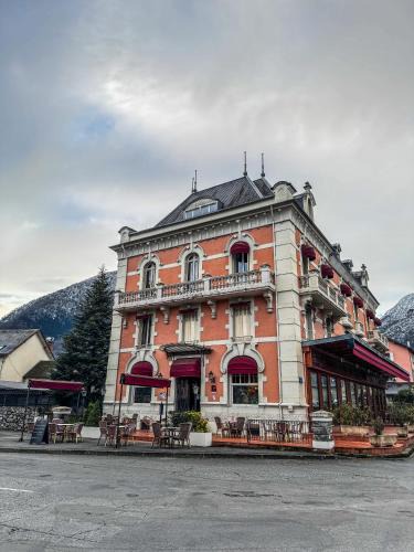 Pierrefitte-Nestalas Hotel | Grand Hôtel de France