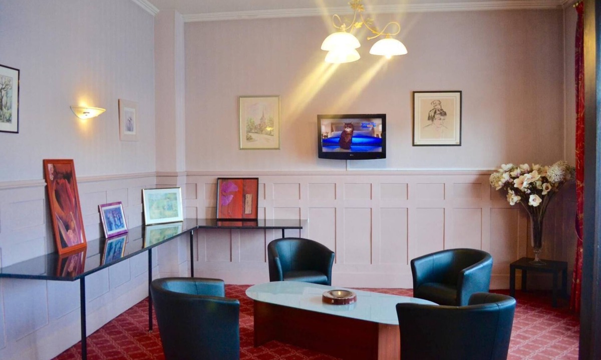 Evreux Hotel | Grand Hôtel De La Gare