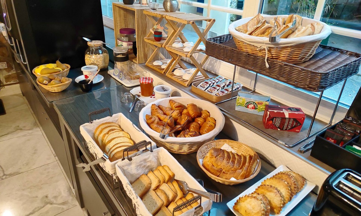 Nontron Hotel | Grand Hôtel Pélisson