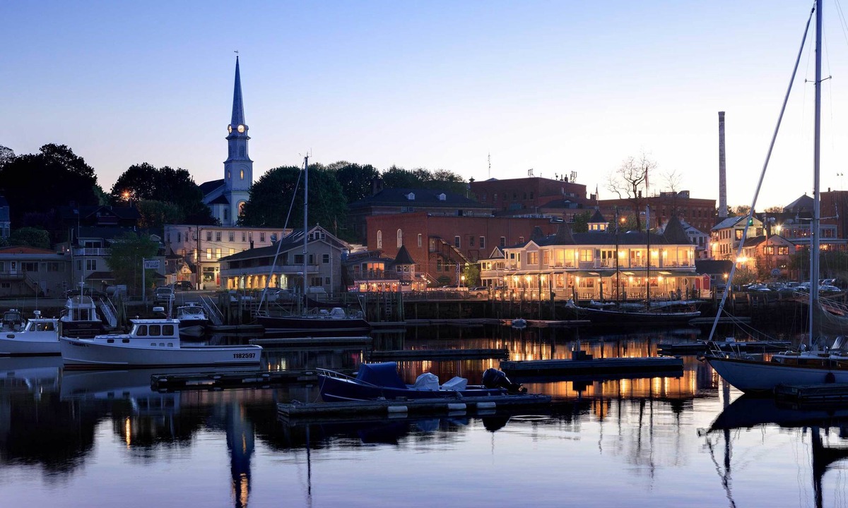 Camden Hotel | Grand Harbor Inn