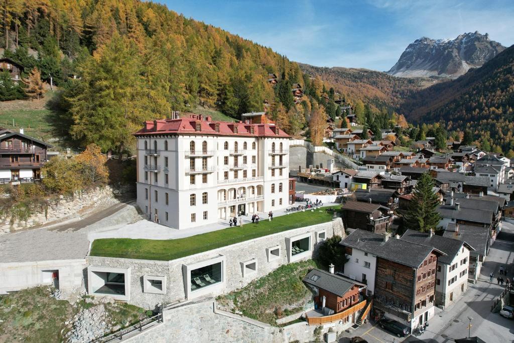 St. Luc Hostel | Grand Hotel du Cervin - Auberge de jeunesse et spa