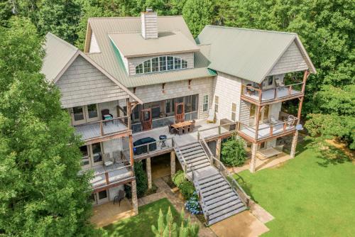Arley House | Grand Lodge - Easy Walk To The Water! Private Balconies!