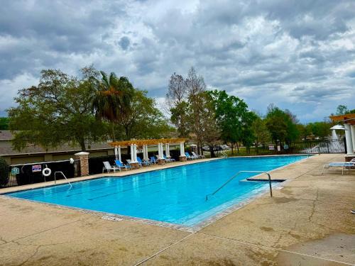 Florida Central Atlantic Coast House | Grand Luxury Lakes 3BR Townhouse near Disney