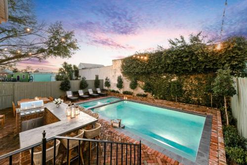 Esplanade Ridge House | Grand NOLA Estate Heated Pool