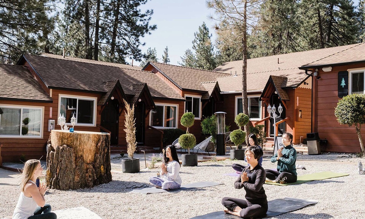 Wrightwood Hotel | Grand Pine Cabins
