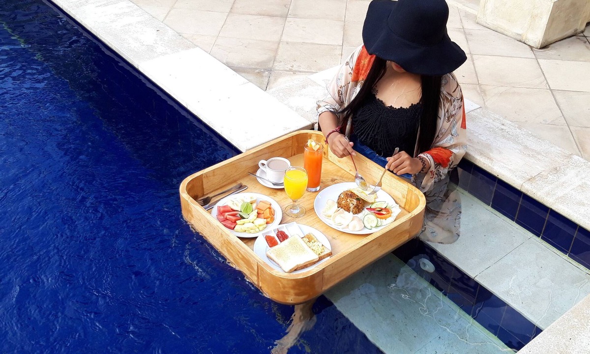 Lovina Hotel | Grand Raka Homestay