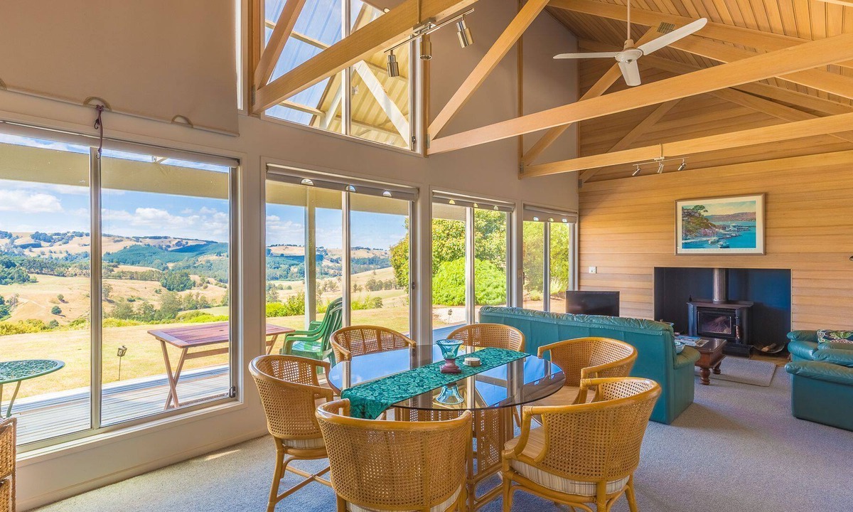 Hallston House | Grand Ridge Stay - Tarwin Valley