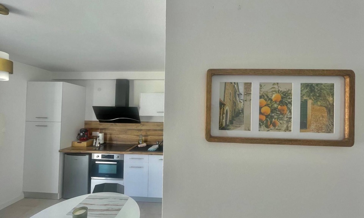 Lunel-Viel Apartment | Grand Studio Accessible Pour PMR