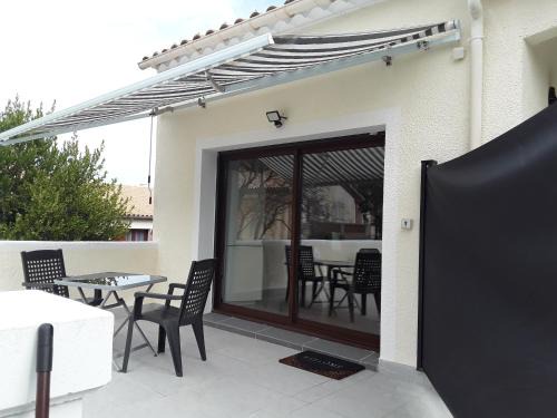 Moussan House | Grand studio au milieu des vignes