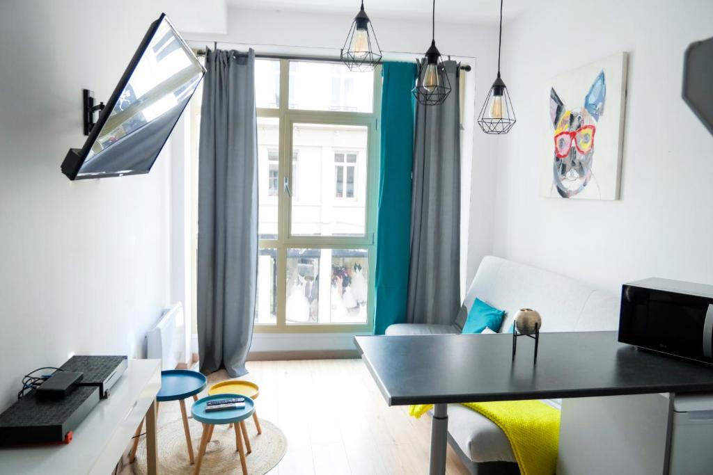 Saint-Quentin Apartment | Grand studio hyper centre de Saint Quentin