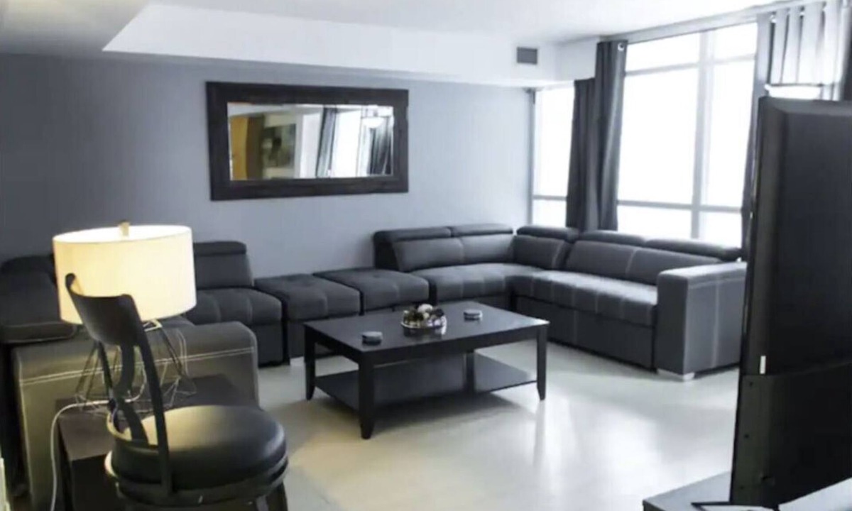 Bathurst Quay Condo | Grand Suite