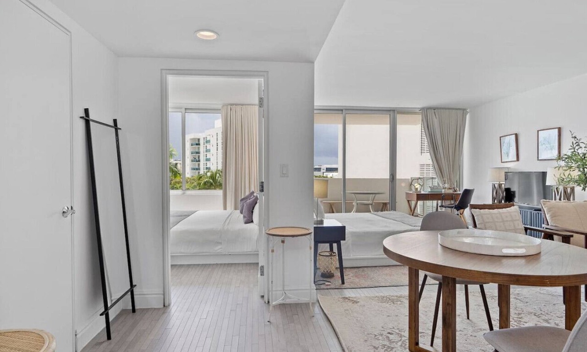 West Avenue Apartment | Grand Suite with Private Balcony, Pool, and Gym