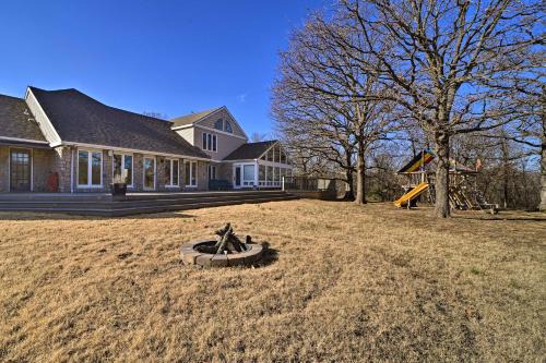 Tulsa House | Grand Tulsa Getaway with Private Pond, Dock & Deck