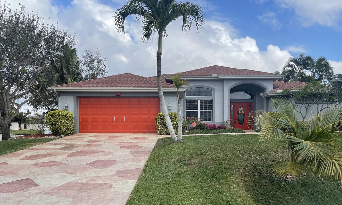 Trafalgar House | Grand Villa Gateway