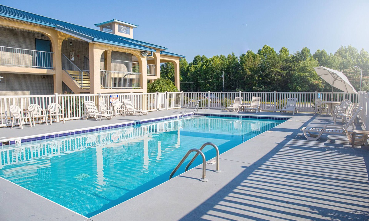 Helenwood Hotel | Grand Vista Hotel