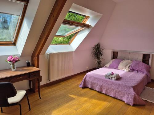 L'Etang-la-Ville House | Grande chambre au calme