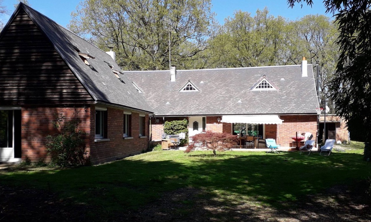 Ferrieres House | Grande Maison en Pleine Nature au Cœur d un Bois