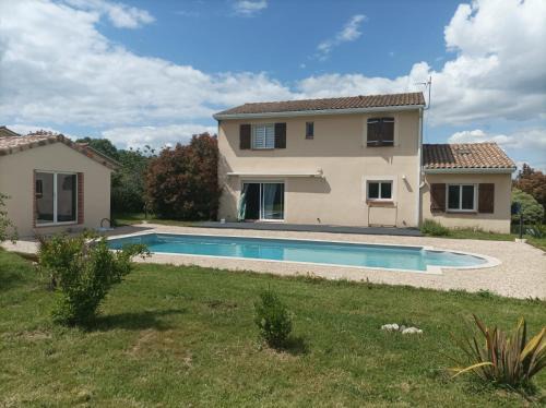Dieupentale Villa | Grande maison avec piscine